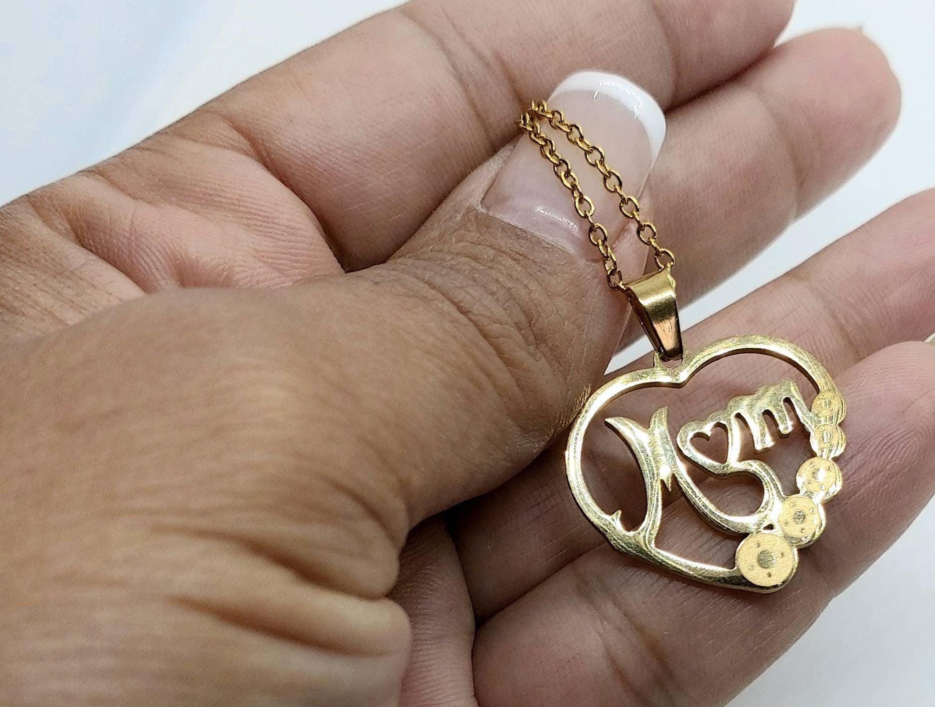 Mom necklace , gold necklace , mother necklace , mom heart necklace , dainty necklace ,necklace for mom ,letter necklace , layering necklace