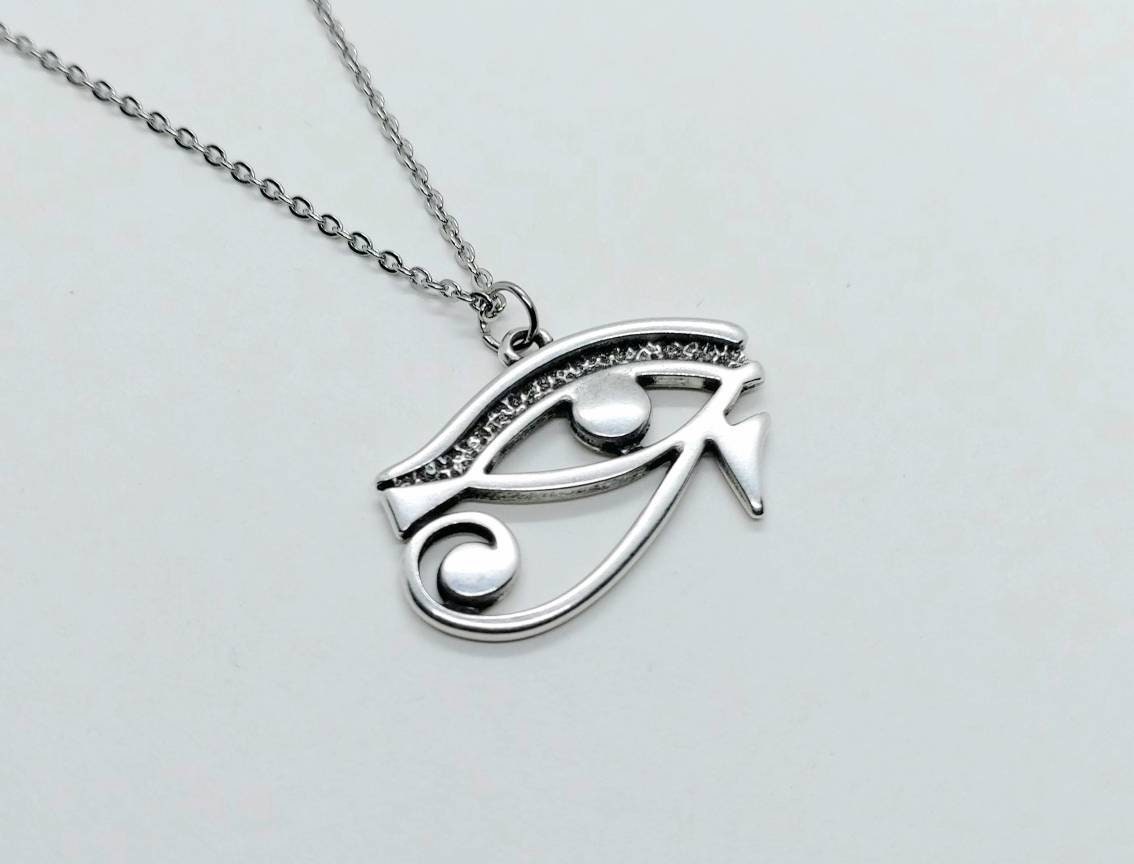 Eye of Horus necklace , Egyptian necklace , Eye of Ra necklace , Egyptian eye chain necklace , Eye of Horus pendant