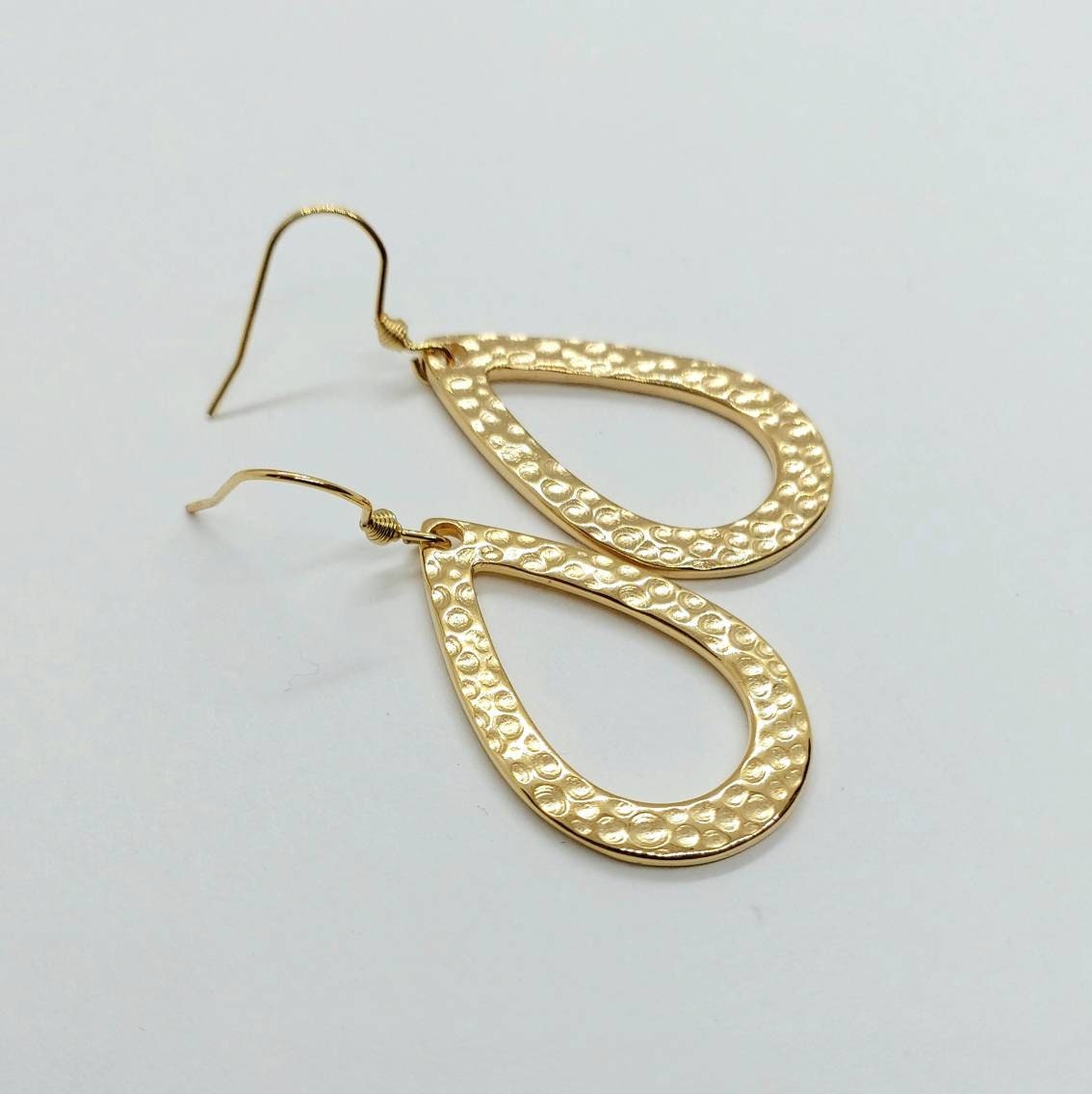 Teardrop gold earrings , drop earrings , 24k gold plated earrings , hammered drop earrings , gold teardrop earrings , minimalist earrings