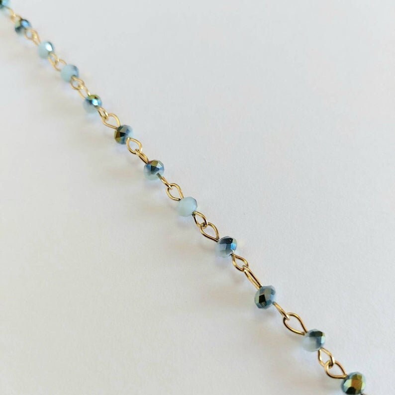 Beaded bracelet , stack up bracelet , chain bracelet , dainty bracelet , elegant bracelet , gold chain bracelet , glass beads bracelet