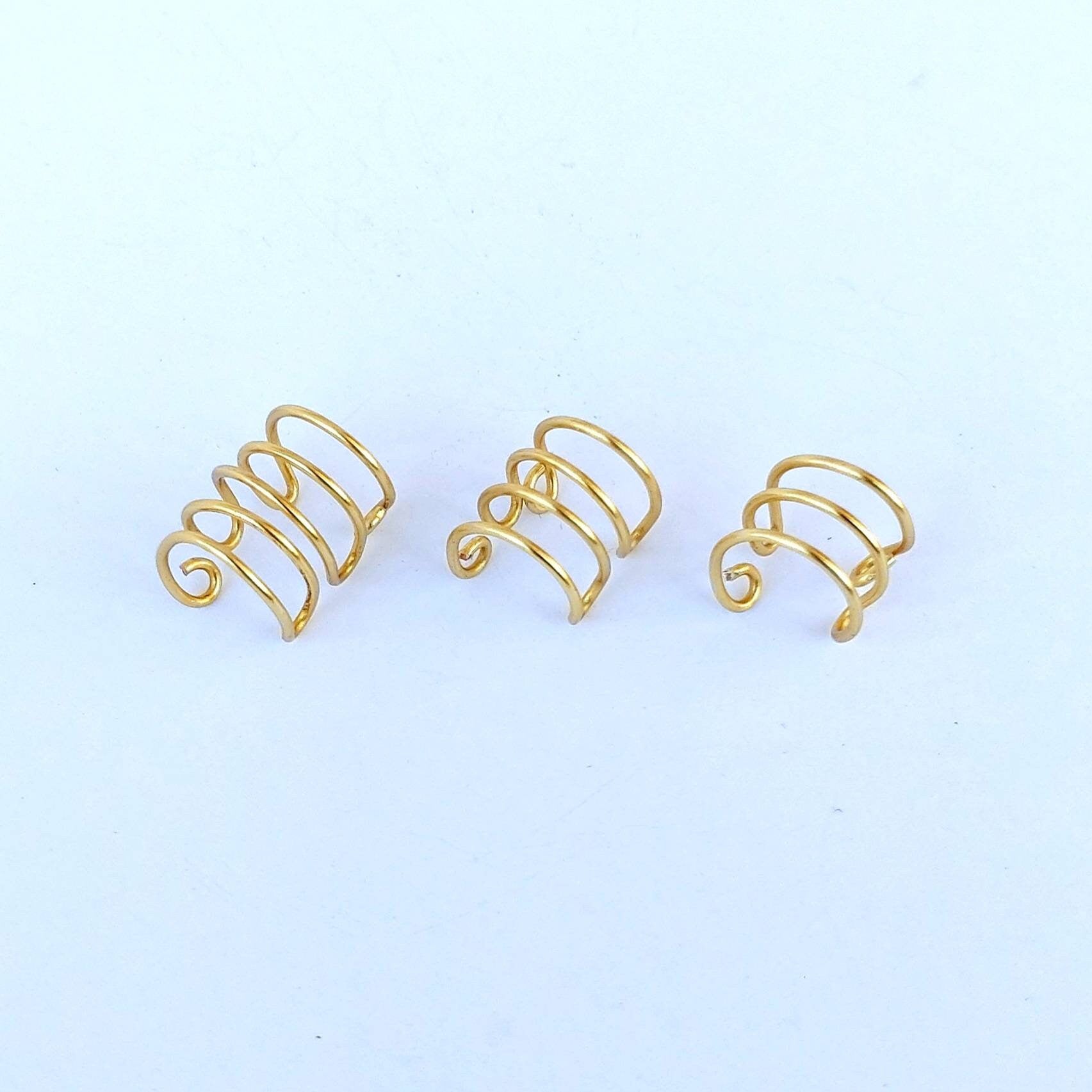 Conch earring , Conch hoops , ear cuff , gold ear cuff , minimalist earring , ear cuff no piercing , simple ear cuff , huggie earrings hoops