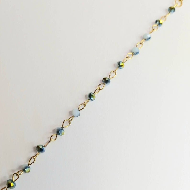 Beaded bracelet , stack up bracelet , chain bracelet , dainty bracelet , elegant bracelet , gold chain bracelet , glass beads bracelet