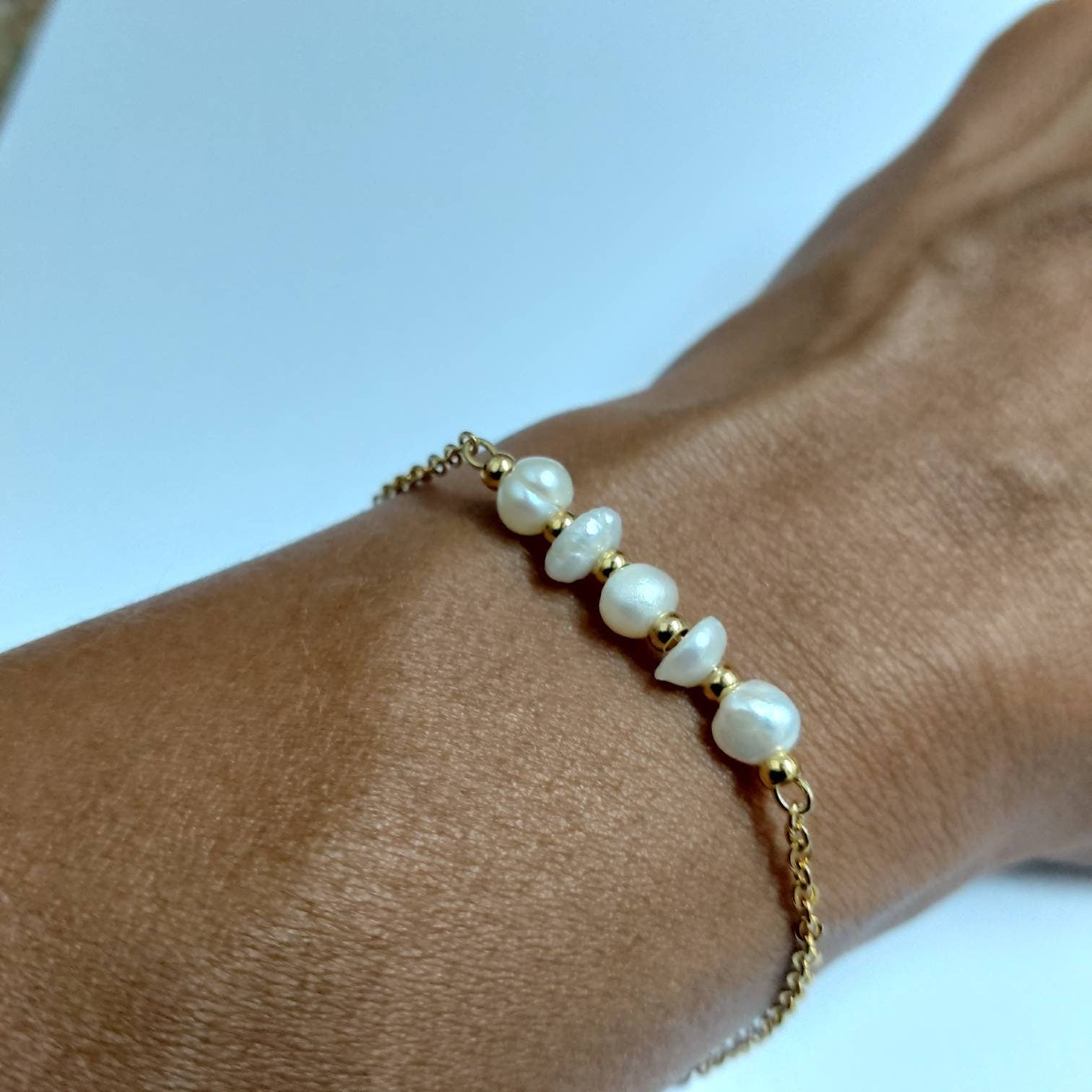 Real pearl bracelet , pearl bracelet , gold chainbracelet , minimalist bracelet , raw pearl jewelry , gift for mom , Christmas gift