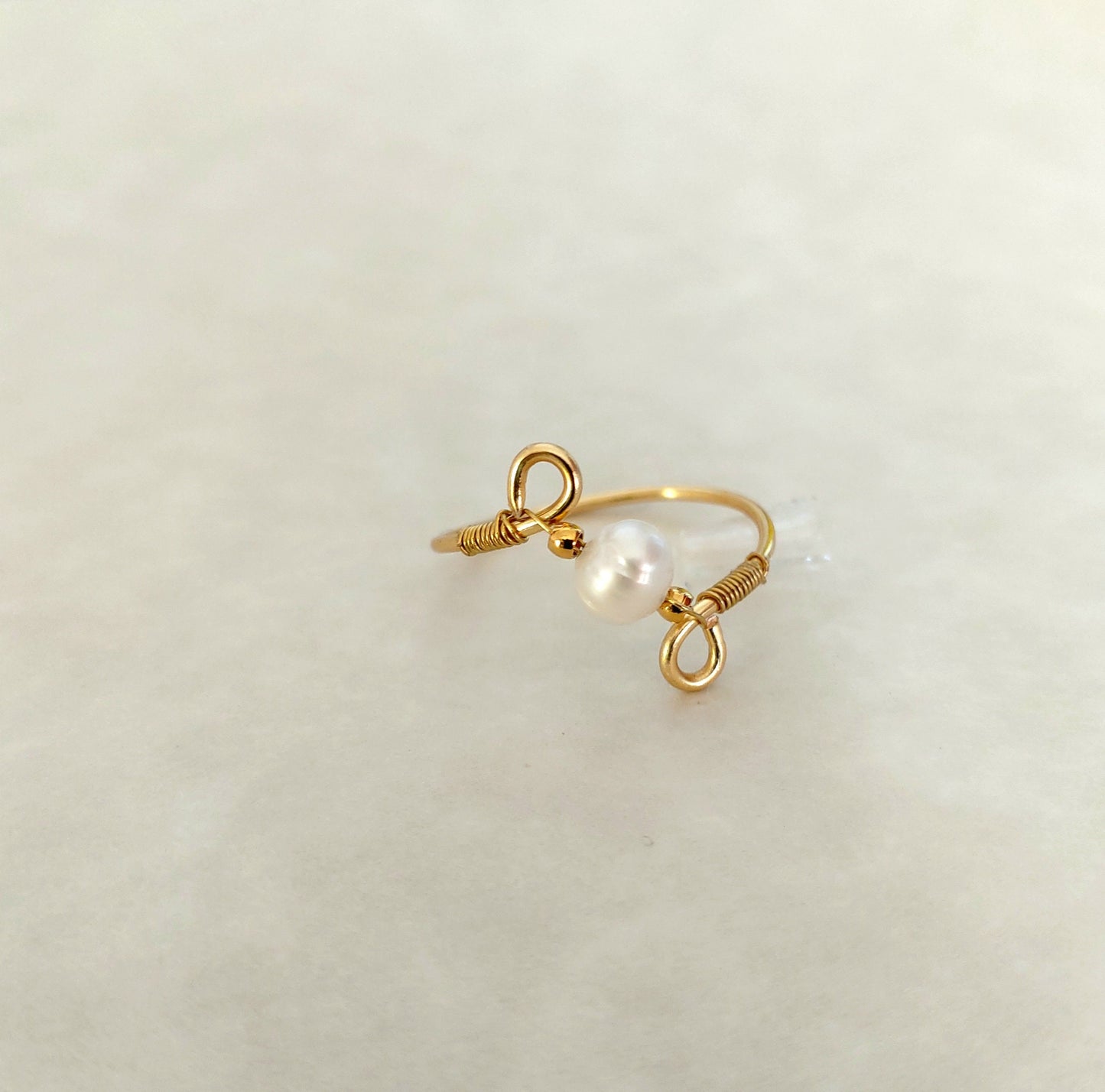 Real pearl ring , wire wrap ring , gold filled pearl ring , dainty ring , simple rings , pearl wire ring , stackable rings , wire ring