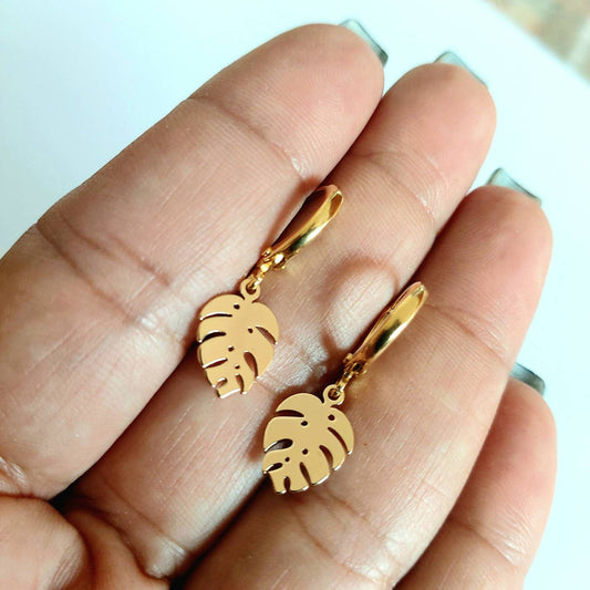 Monstera earrings , monstera deliciosa earrings , leaf hoop earrings , montera adansonii earrings , gold plated earrings, plant earrings