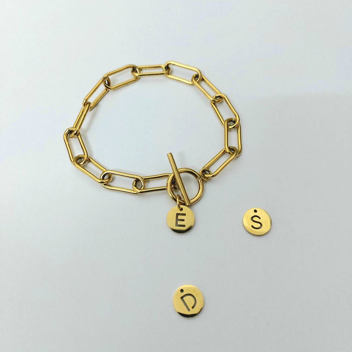 Paperclip initial bracelet , gold chunky bracelet , letter bracelet , personalized initial bracelet , gold chain bracelet , initial jewelry