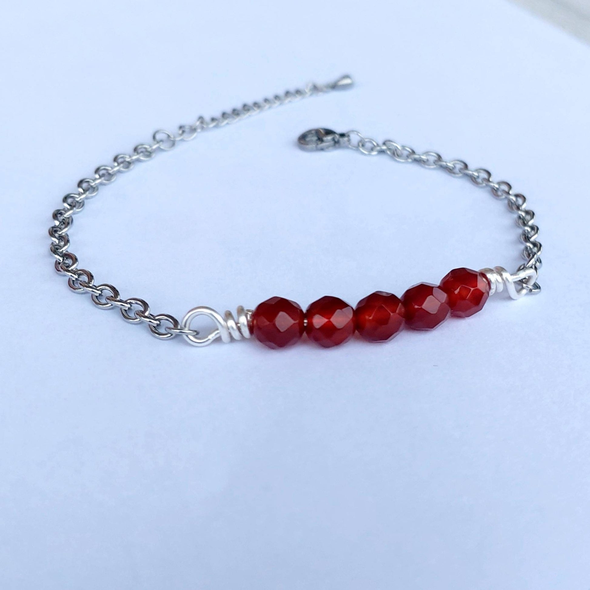 Carnelian bracelet , carnelian jewelry , gemstone bracelet , carnelian crystal bracelet , beaded bracelet , faceted carnelian bracelet