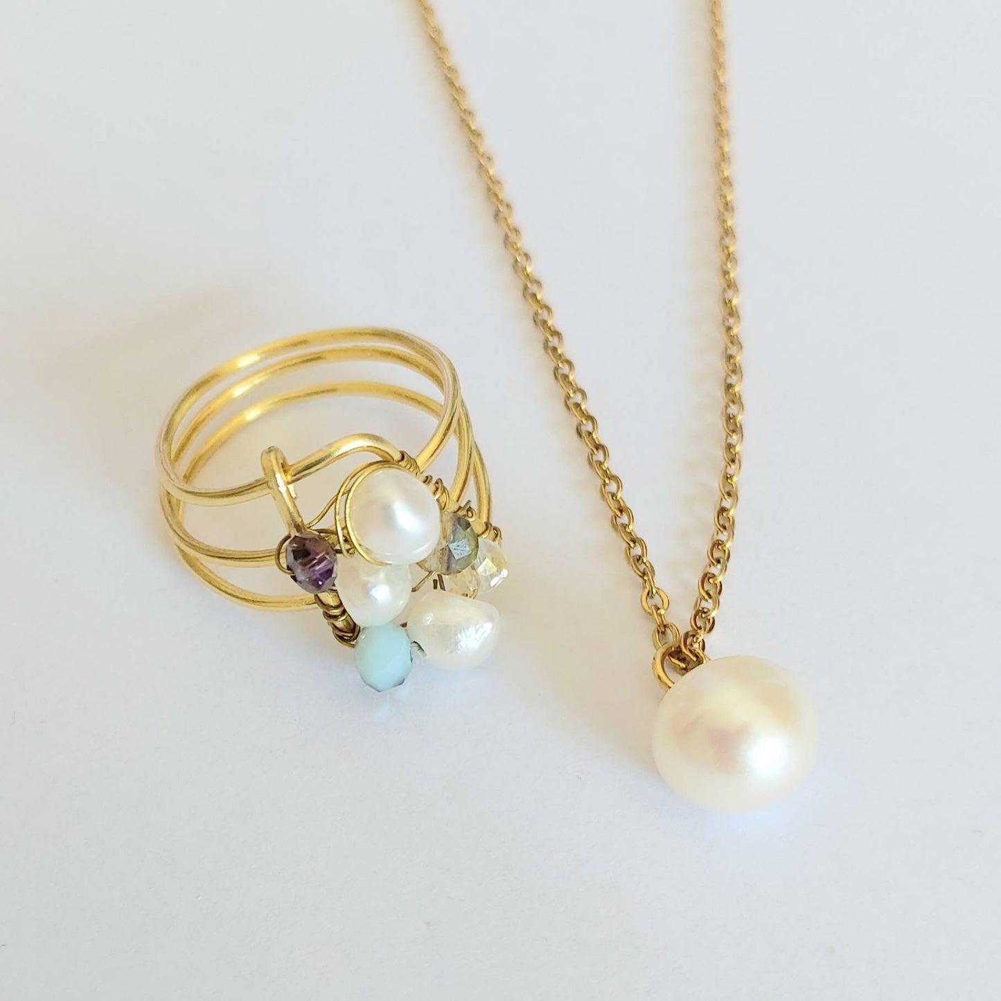 Wire wrapped crystal pearl ring,Real pearl ring , wire wrapped ring , gold filled pearl ring , dainty ring , pearl wire ring , waterproof