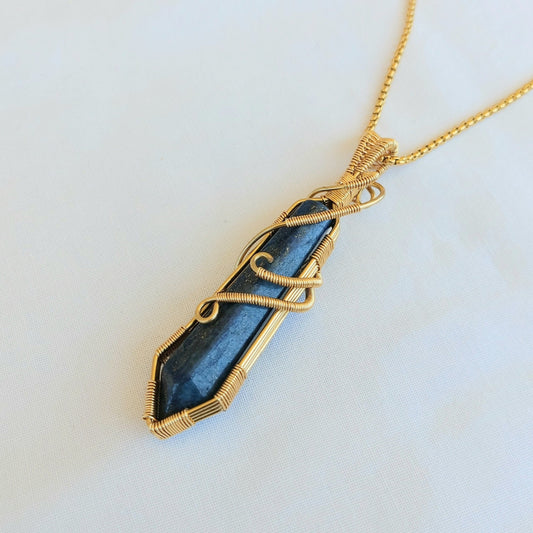 Lapis lazuli pendant , lapis lazuli crystal necklace , semi precious stone crystal necklace , healing crystal wire wrapped necklace