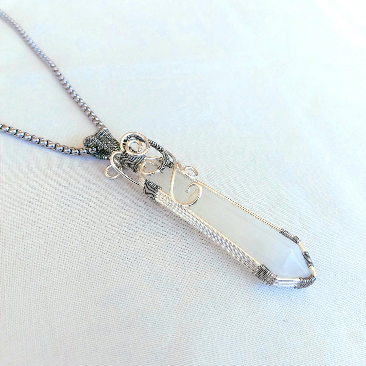 White quartz pendant , milky quartz crystal necklace , semi precious stone crystal necklace , healing crystal wire wrapped necklace