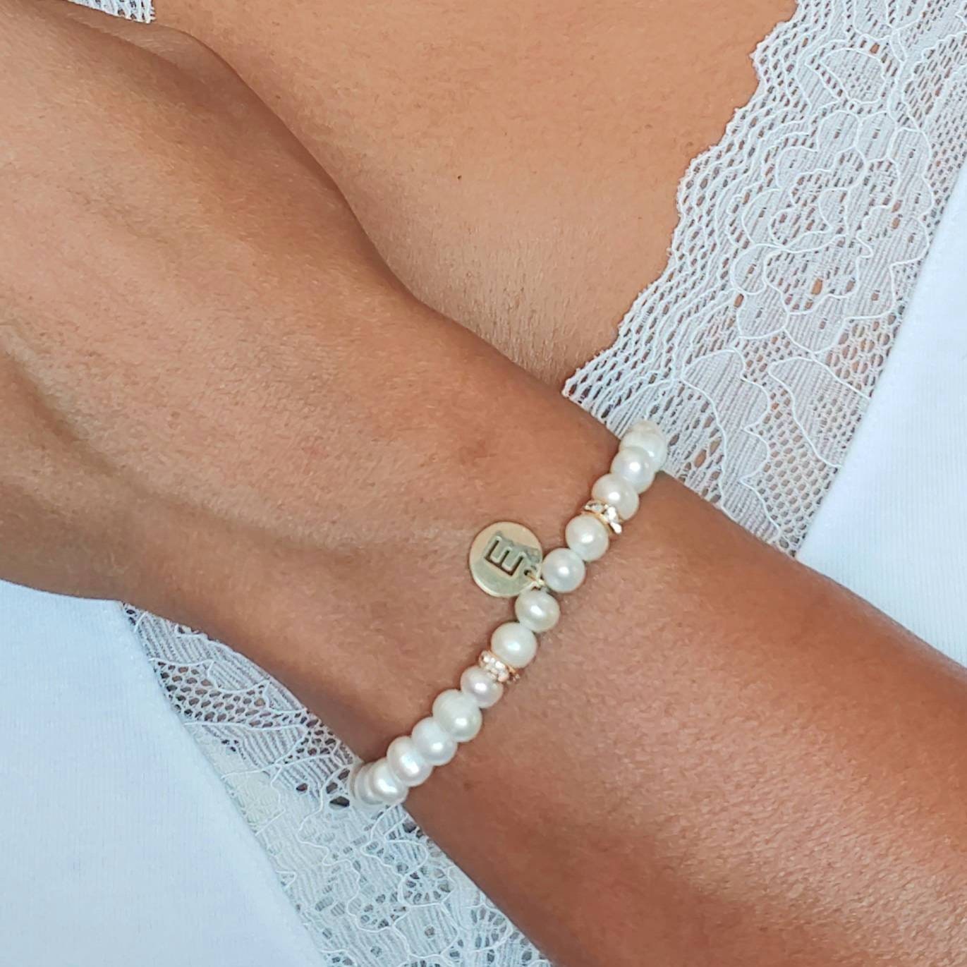 Personalized pearl bracelet with initials , bridesmaid bracelets , Gift for her , initial bracelets with freshwater pearls , bridal jewelry