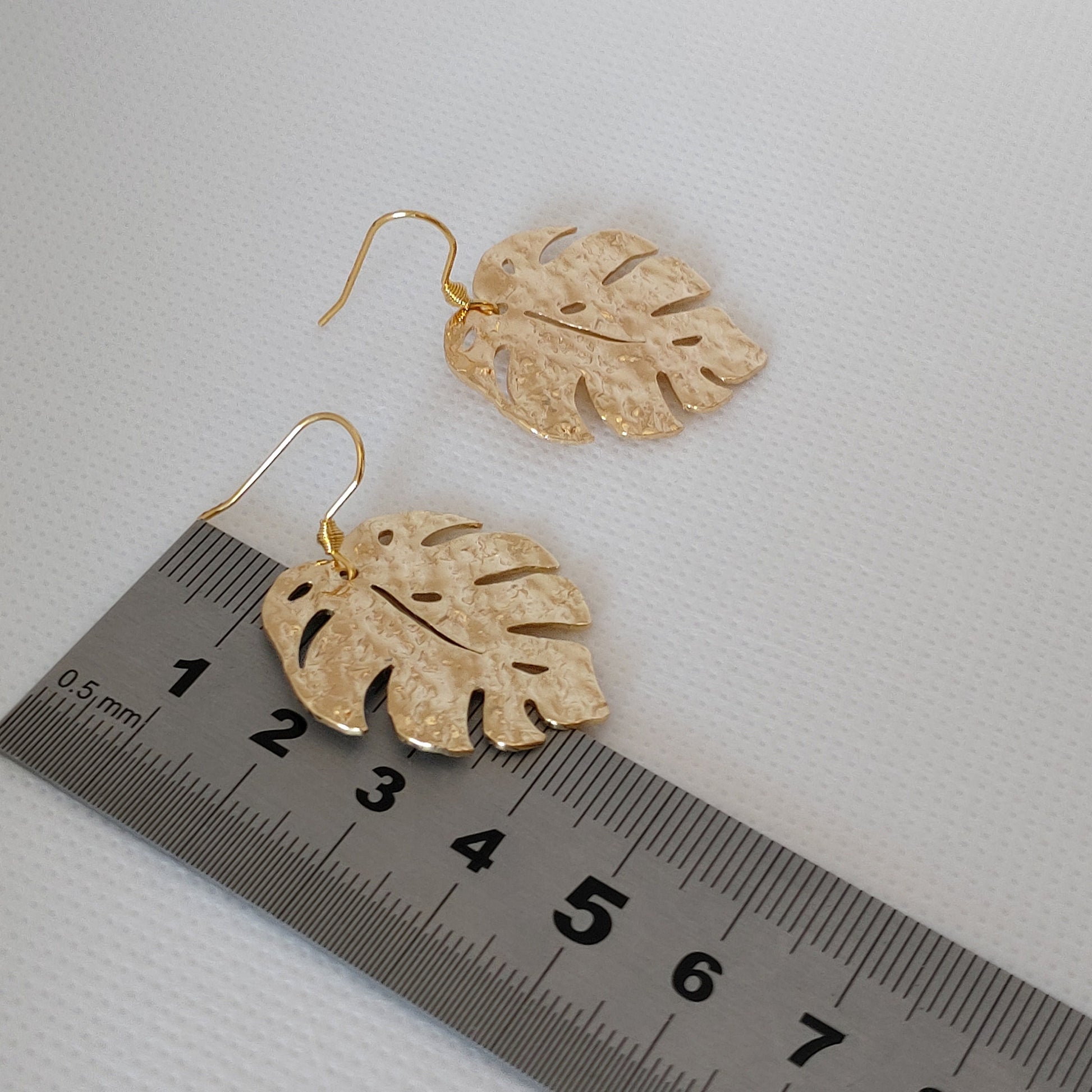 Monstera deliciosa dangle drop earrings , monstera earrings , leaf hoop earrings , monstera adansonii earrings , gold leaf earrings