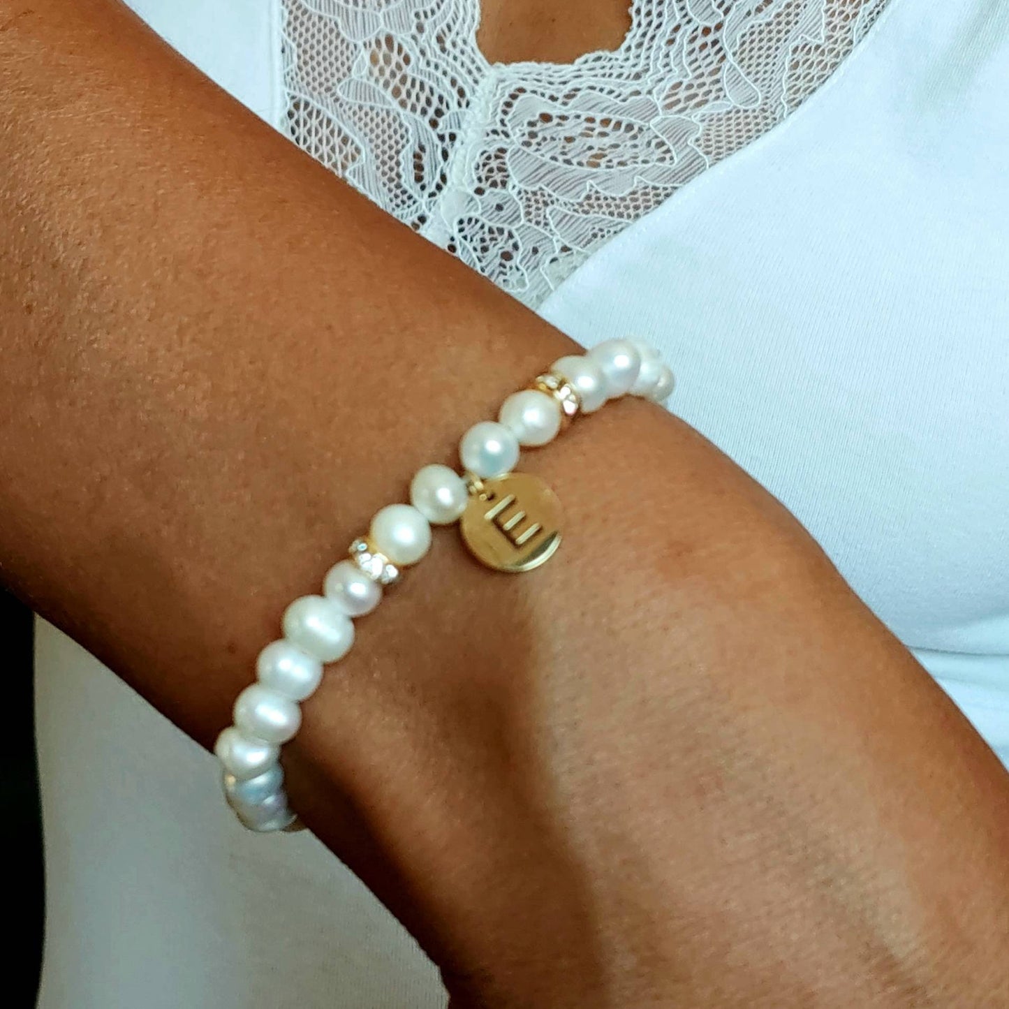 Personalized pearl bracelet with initials , bridesmaid bracelets , Gift for her , initial bracelets with freshwater pearls , bridal jewelry