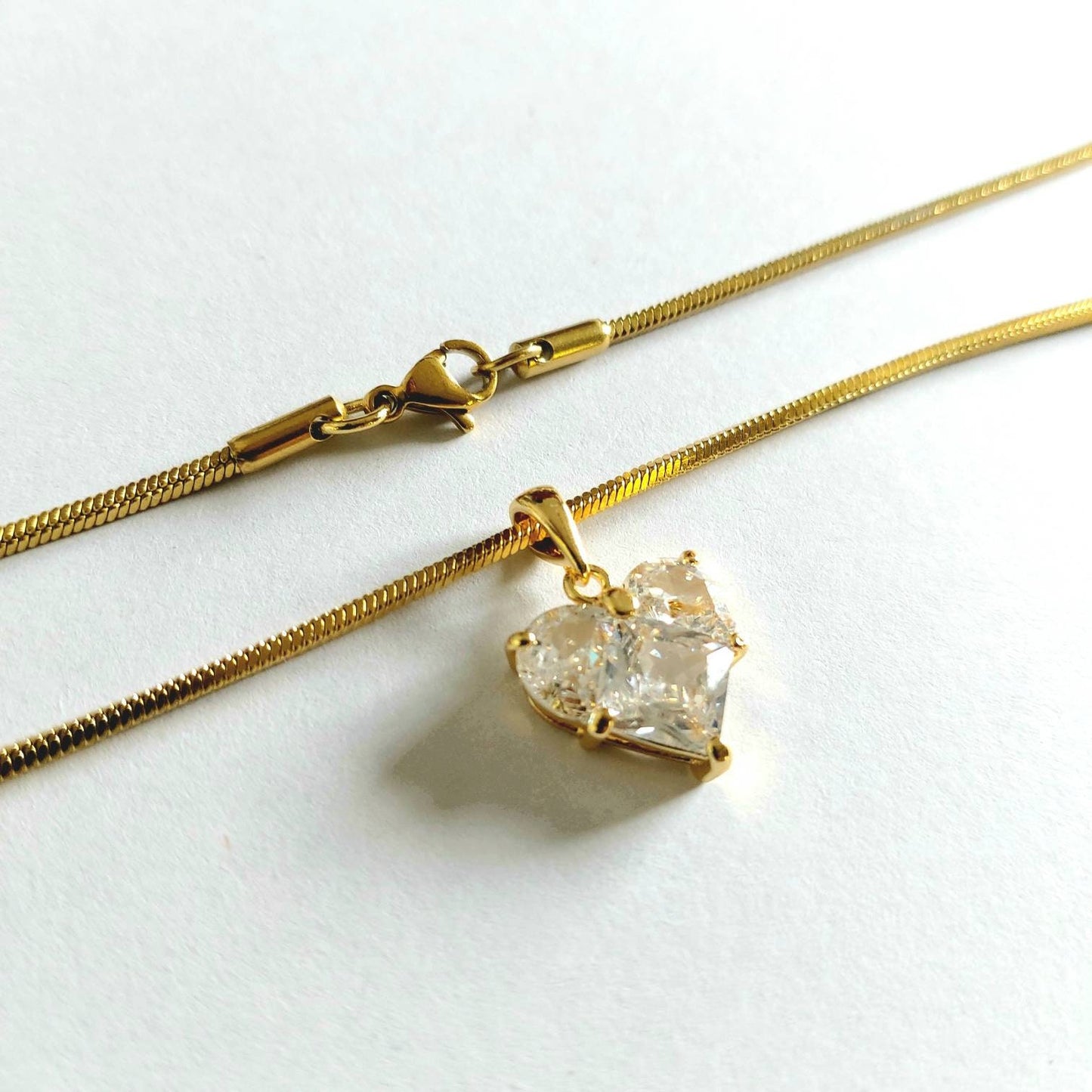 Heart cubic zirconia necklace , Cz heart charm necklace choker , gold filled stainless steel charm necklace with cubic zirconia heart charm