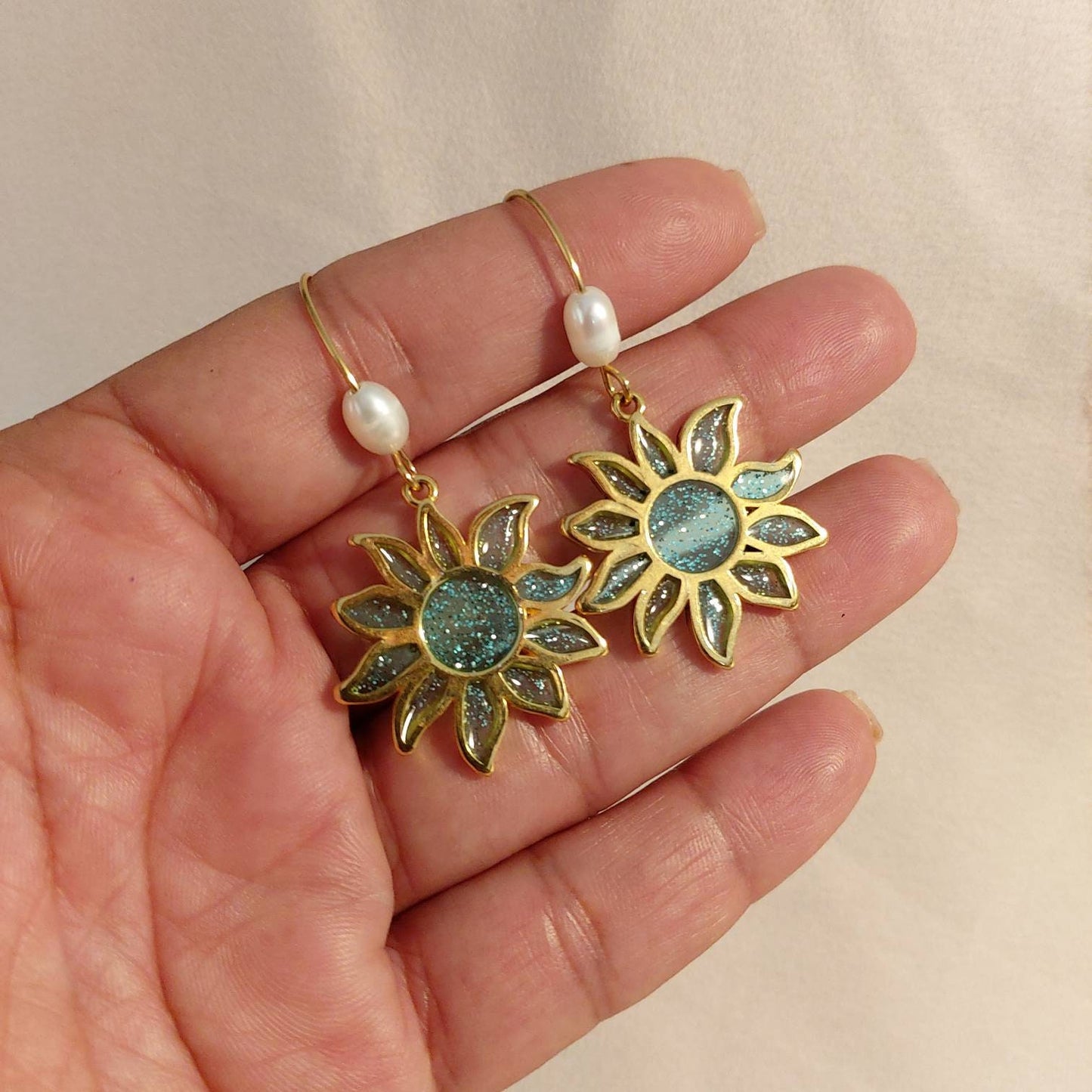 Sunflower earrings , sunflower earrings dangle , sunflower dangle earrings with pearl , hook sunflower earrings