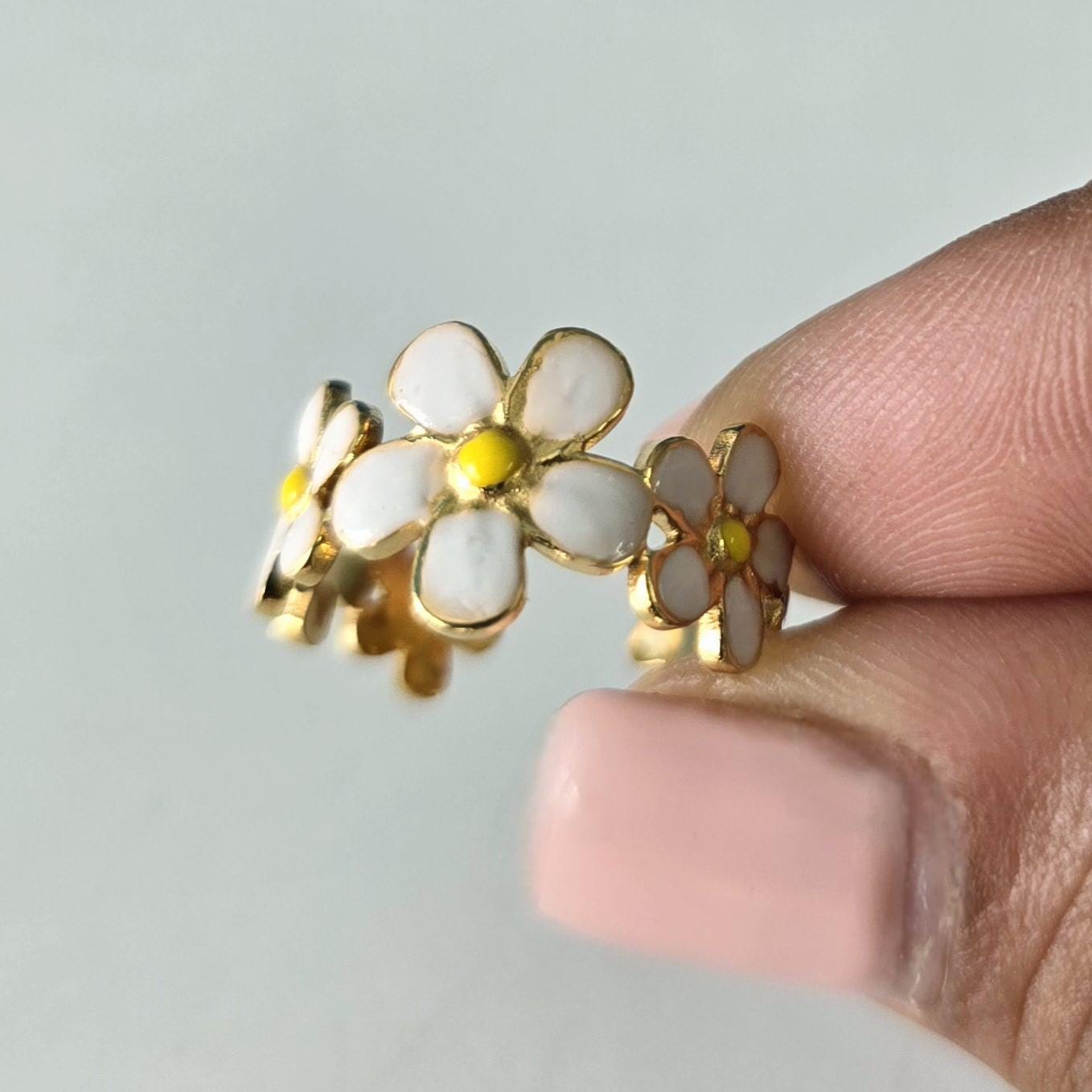 Stainless steel Daisy ring gold filled enamel hand painted , Floral ring gift for her , Bridesmaid gift