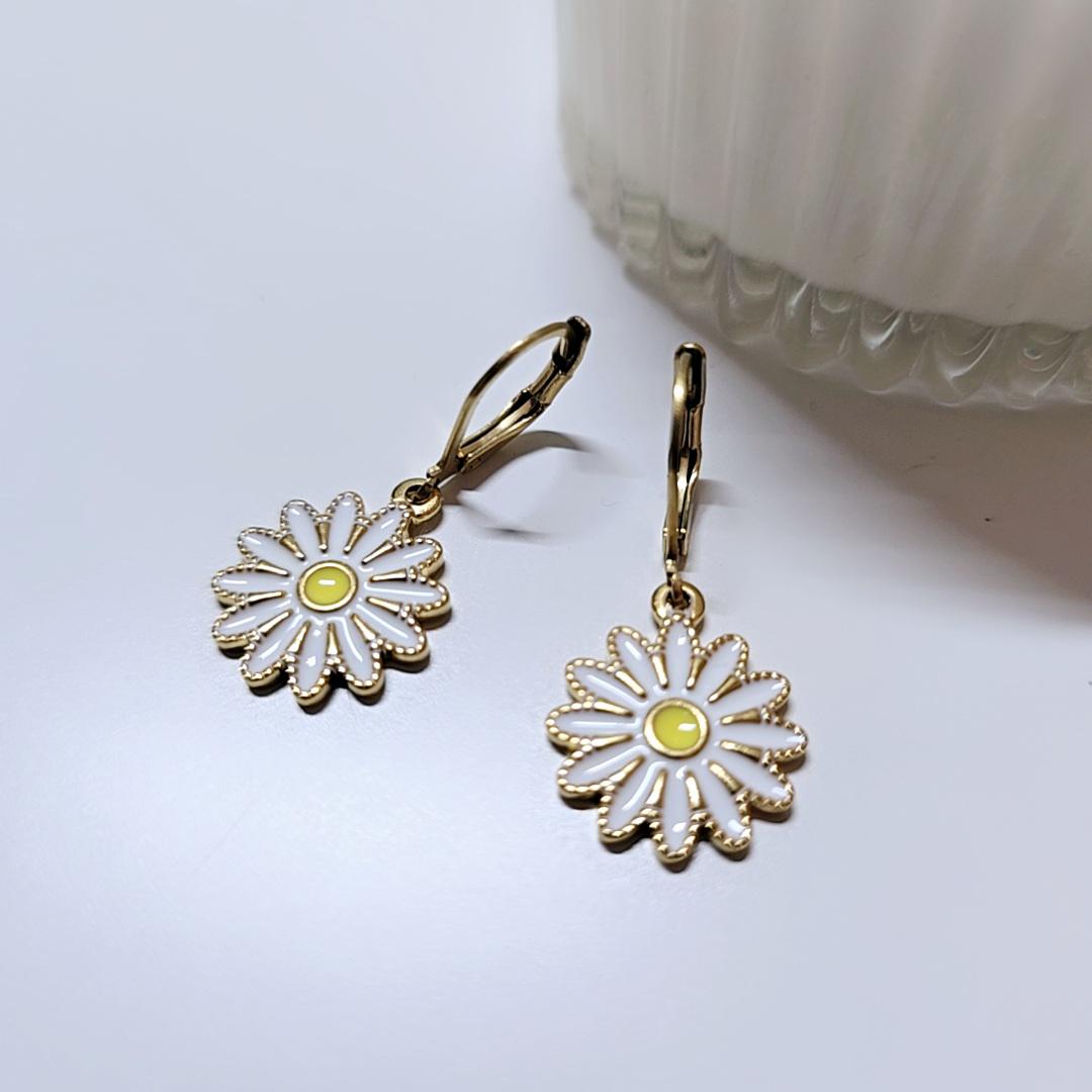 Stainless steel Daisy earrings gold filled enamel hand painted , Floral earrings gift for her , Flower girl earrings