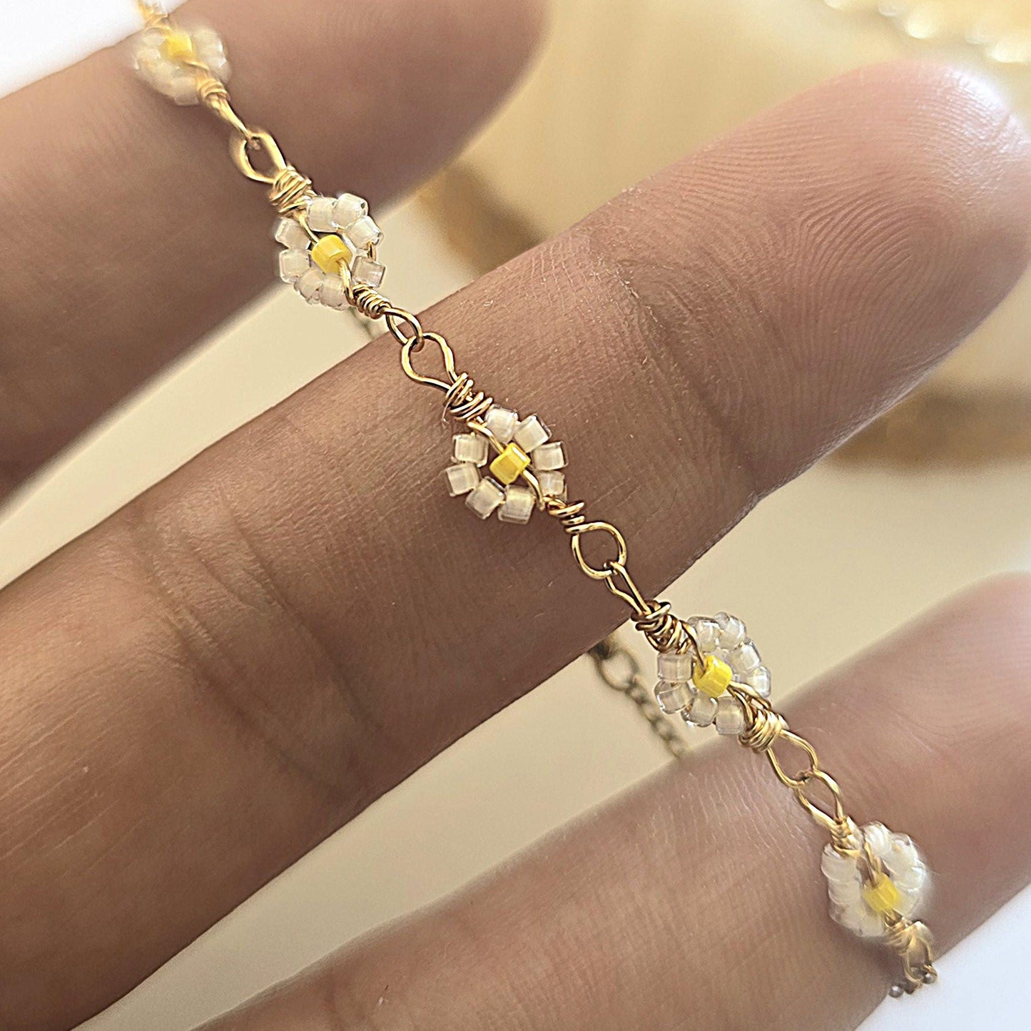 Beaded flower bracelet , White daisy beaded wire stainless steel bracelet , Gold filled daisy bracelet , Miyuki flower bracelet